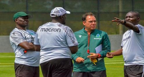  "قد تكون فرصتنا".. مدرب جور ماهيا يكشف نقطة ضعف المصريين قبل مواجهة الأهلي